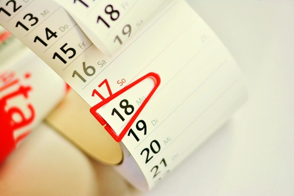 EMONTH関数の使い方とは？月末の日付を返す関数で月初の日付も取得可能？